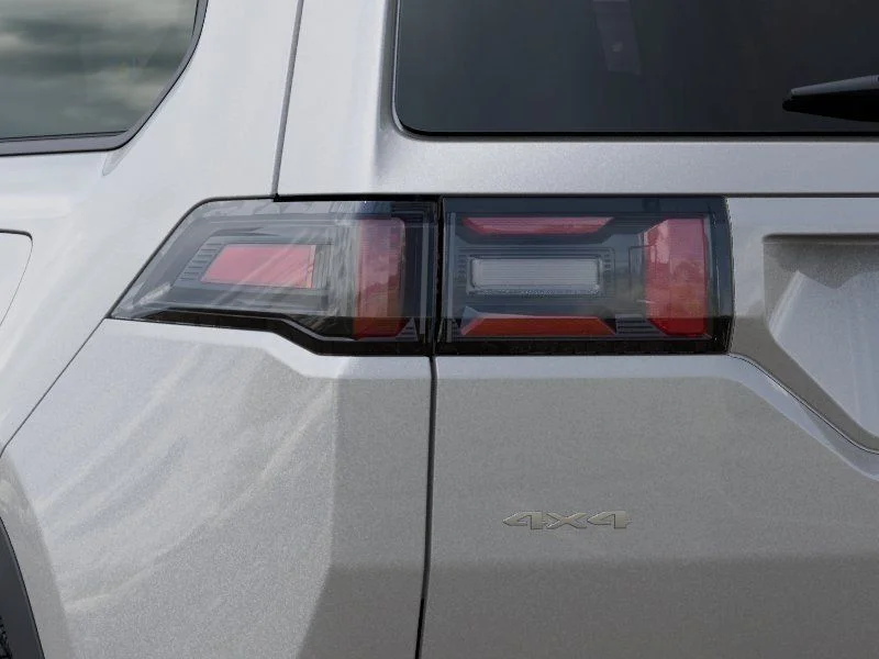 New 2026 Silver Zynith Clear-Coat Exterior Paint Jeep Limited image 11