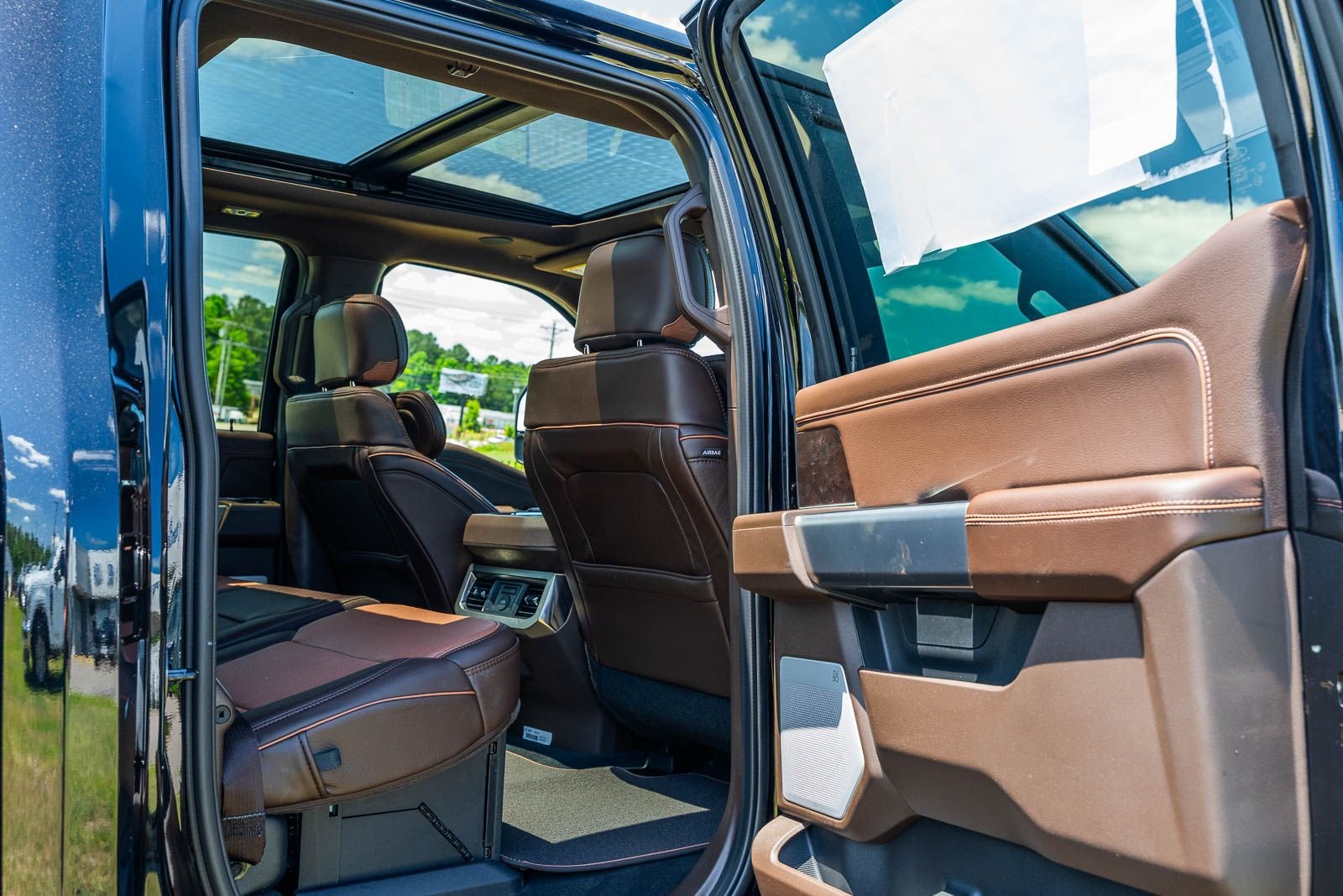 New 2026 Agate Black Metallic Ford F-350® King Ranch® image 23