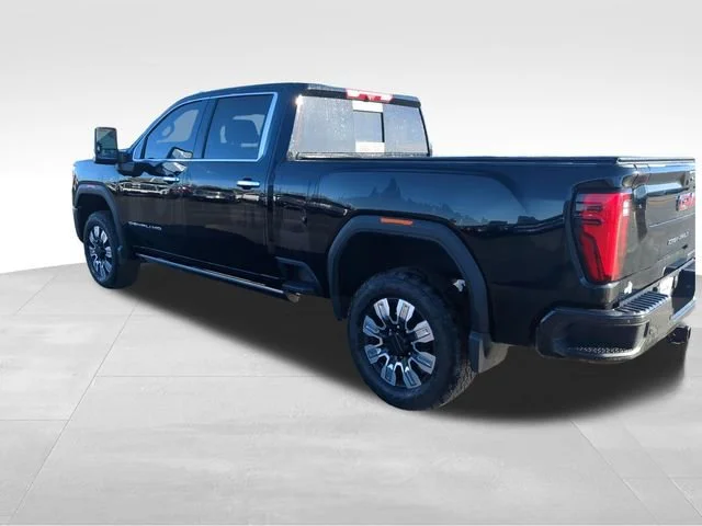Used 2024 Onyx Black GMC Denali image 3