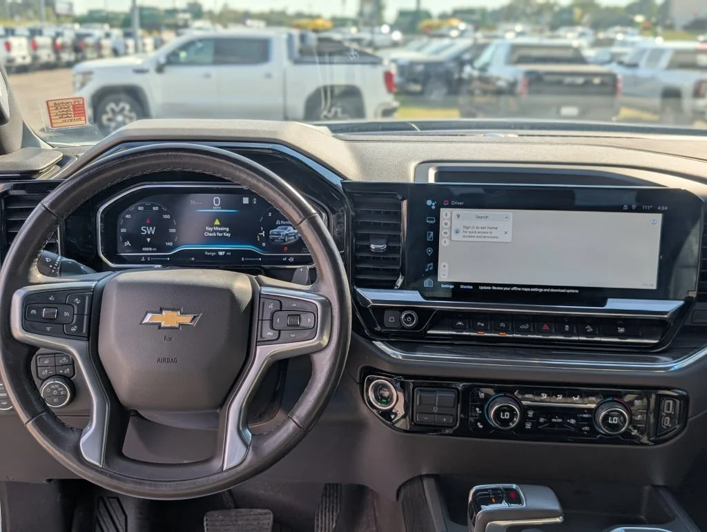 Used 2023 White Chevrolet LTZ image 17