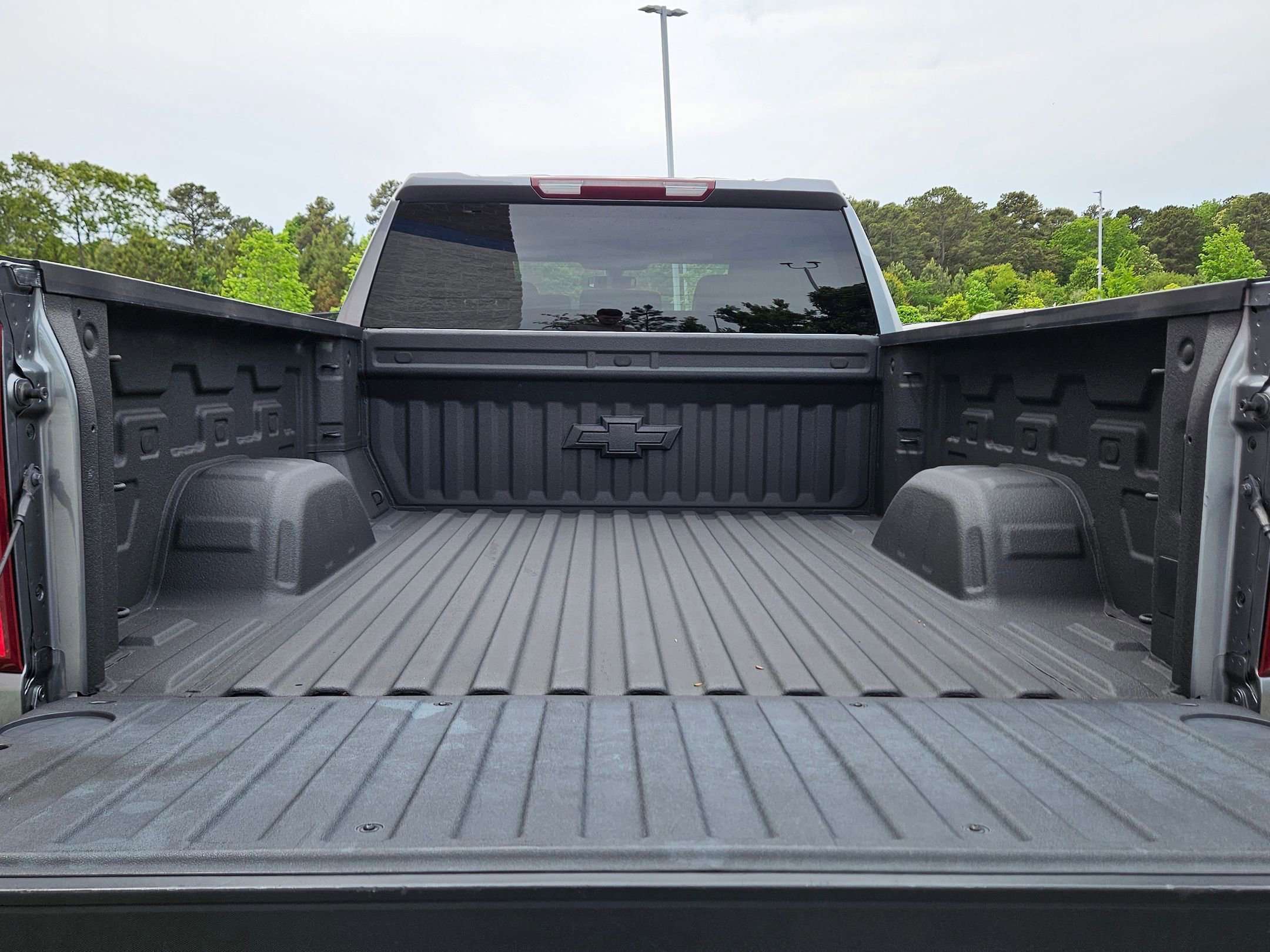 Used 2020 Satin Steel Metallic Chevrolet RST image 29