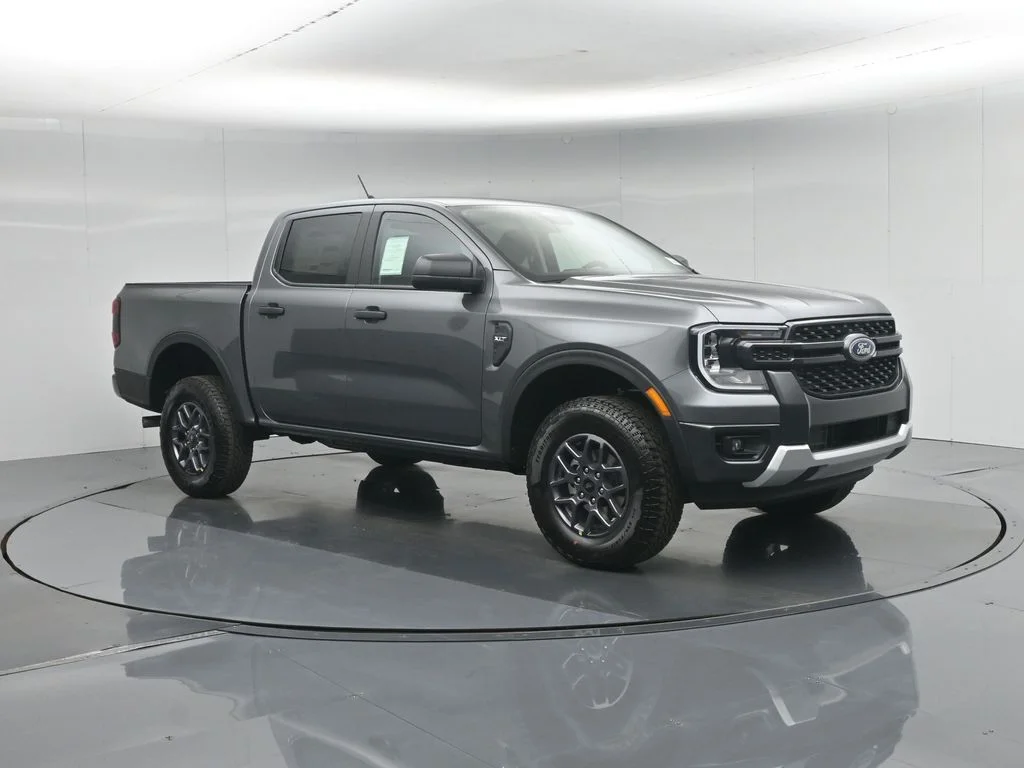 New 2026 Carbonized Gray Metallic Ford XLT image 22