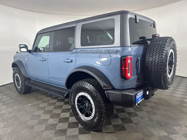 New 2025 Azure Gray Metallic Tri-Coat Ford Outer Banks image 6
