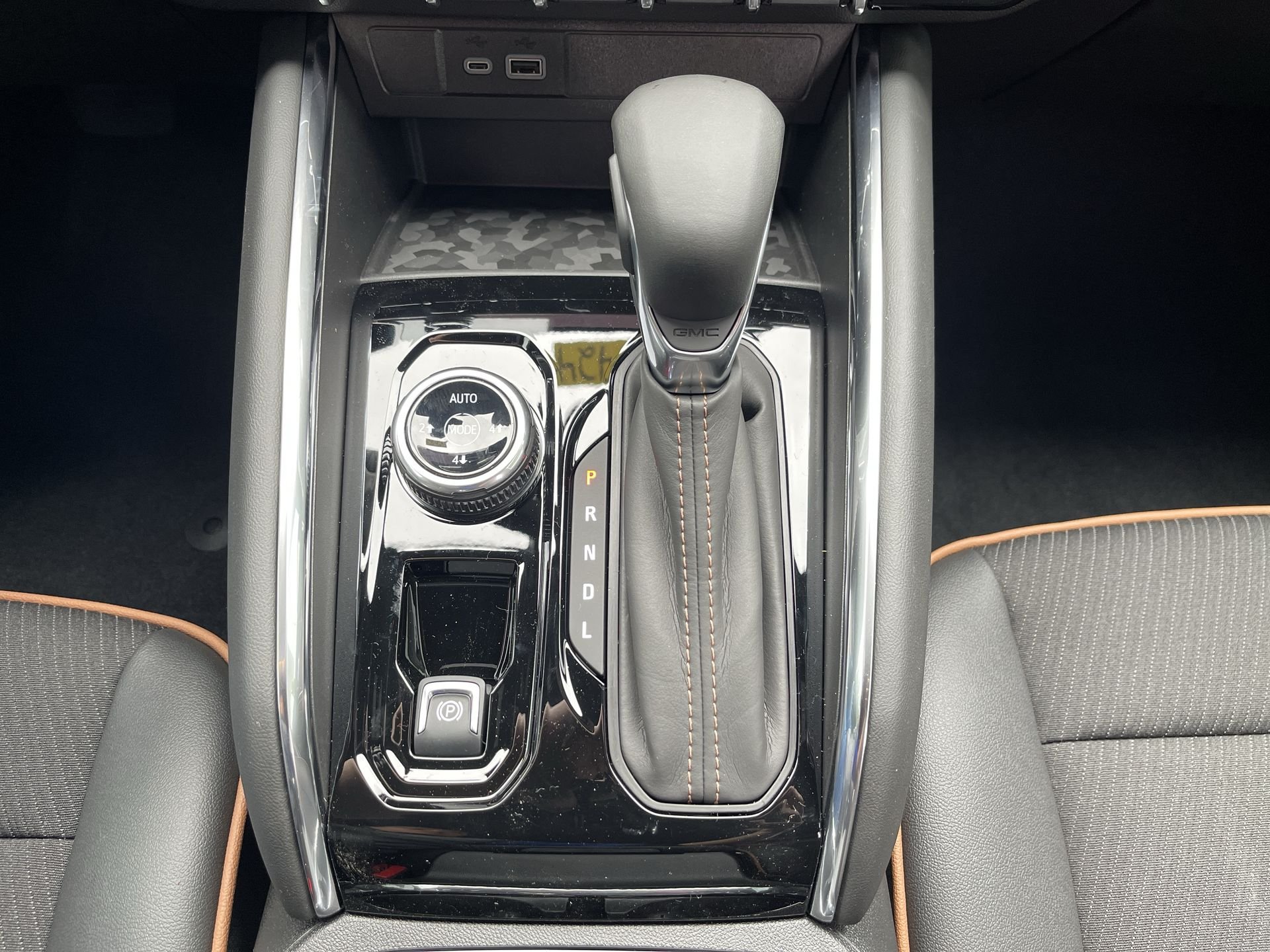 2025 GMC Canyon AT4 - Photo 49