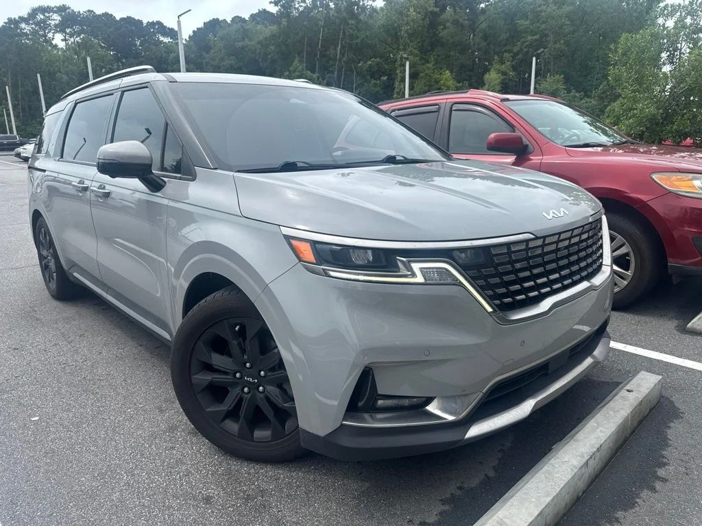 Used 2024 Ceramic Silver Kia SX image 1