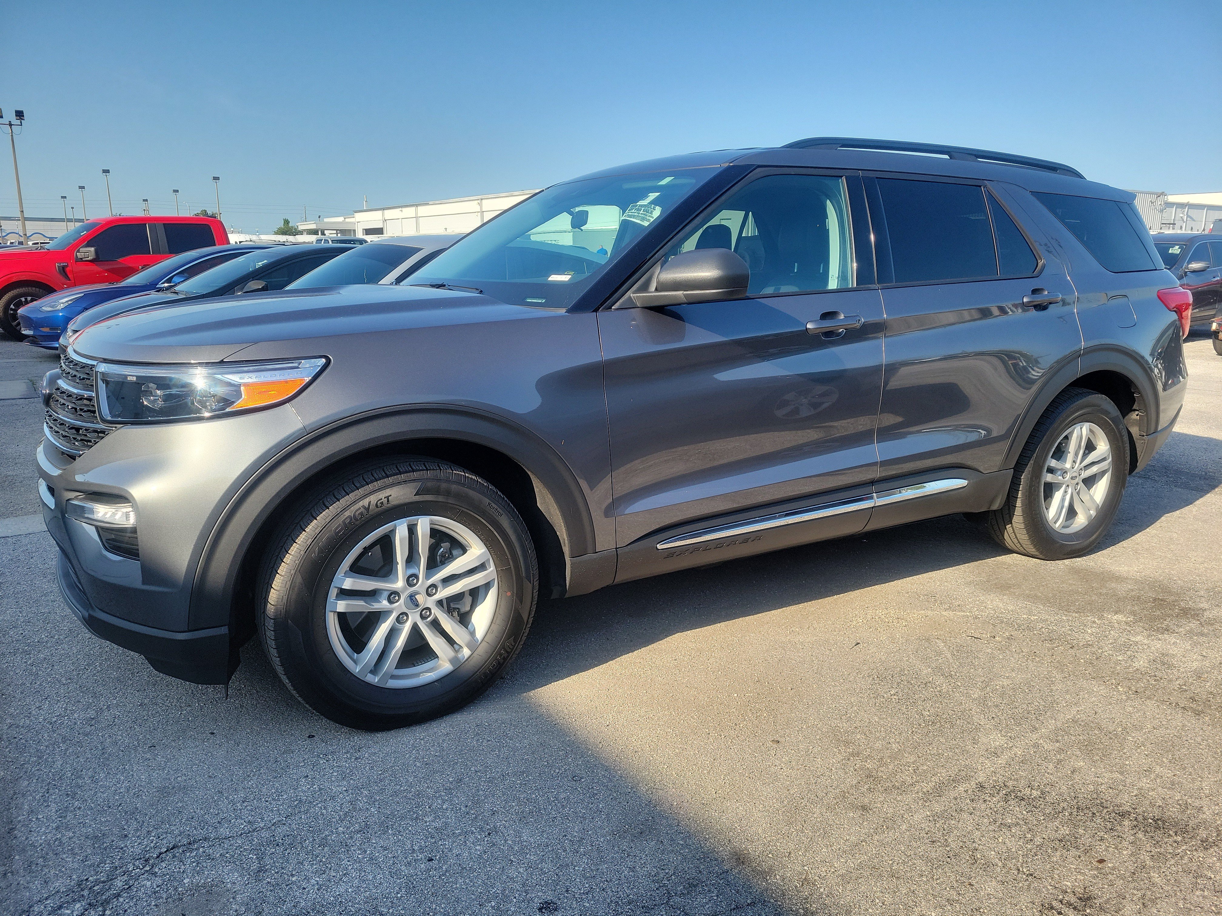 Used 2024  Ford XLT image 4
