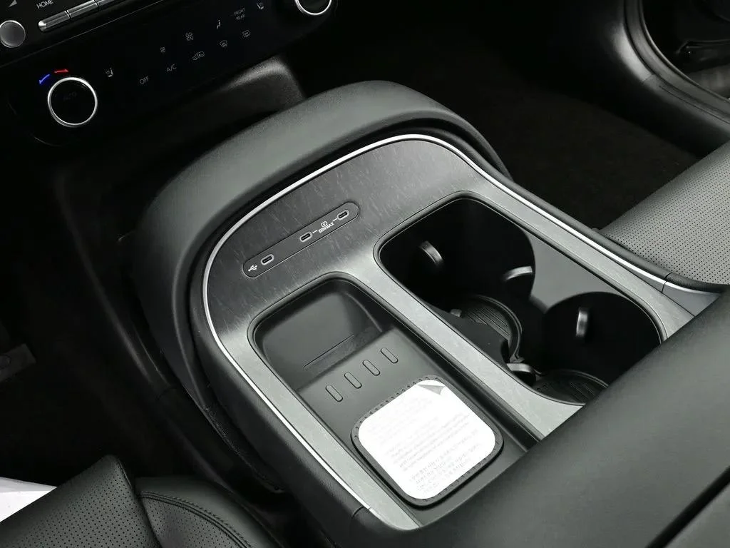 New 2026 Abyss Black Pearl Hyundai SEL 7P image 23
