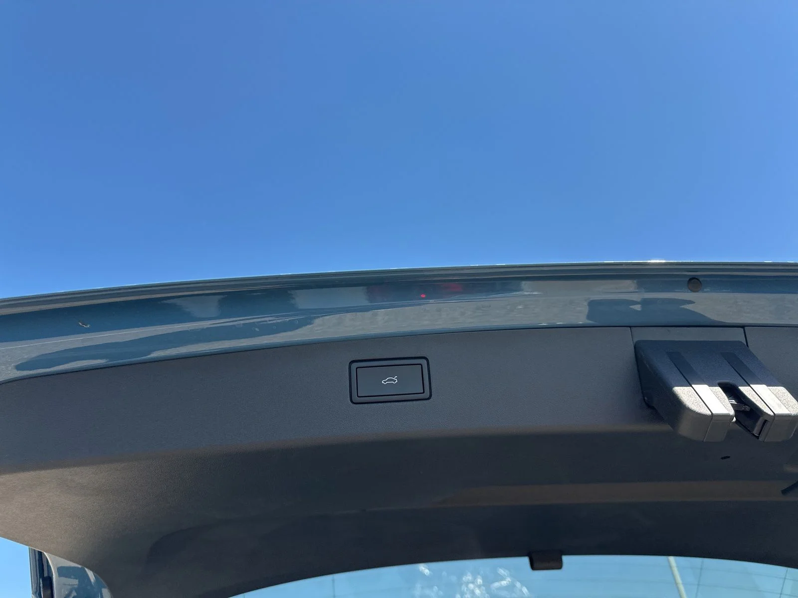 New 2026 Blue Volkswagen 2.0T SE R-Line Black image 30