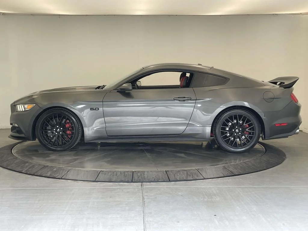 Used 2015 Blue Ford GT Premium image 2