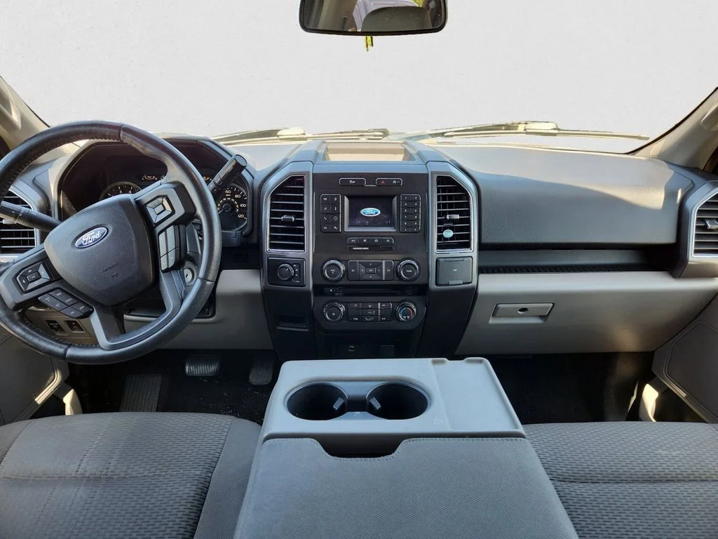 Used 2018 Gray Ford XLT image 5