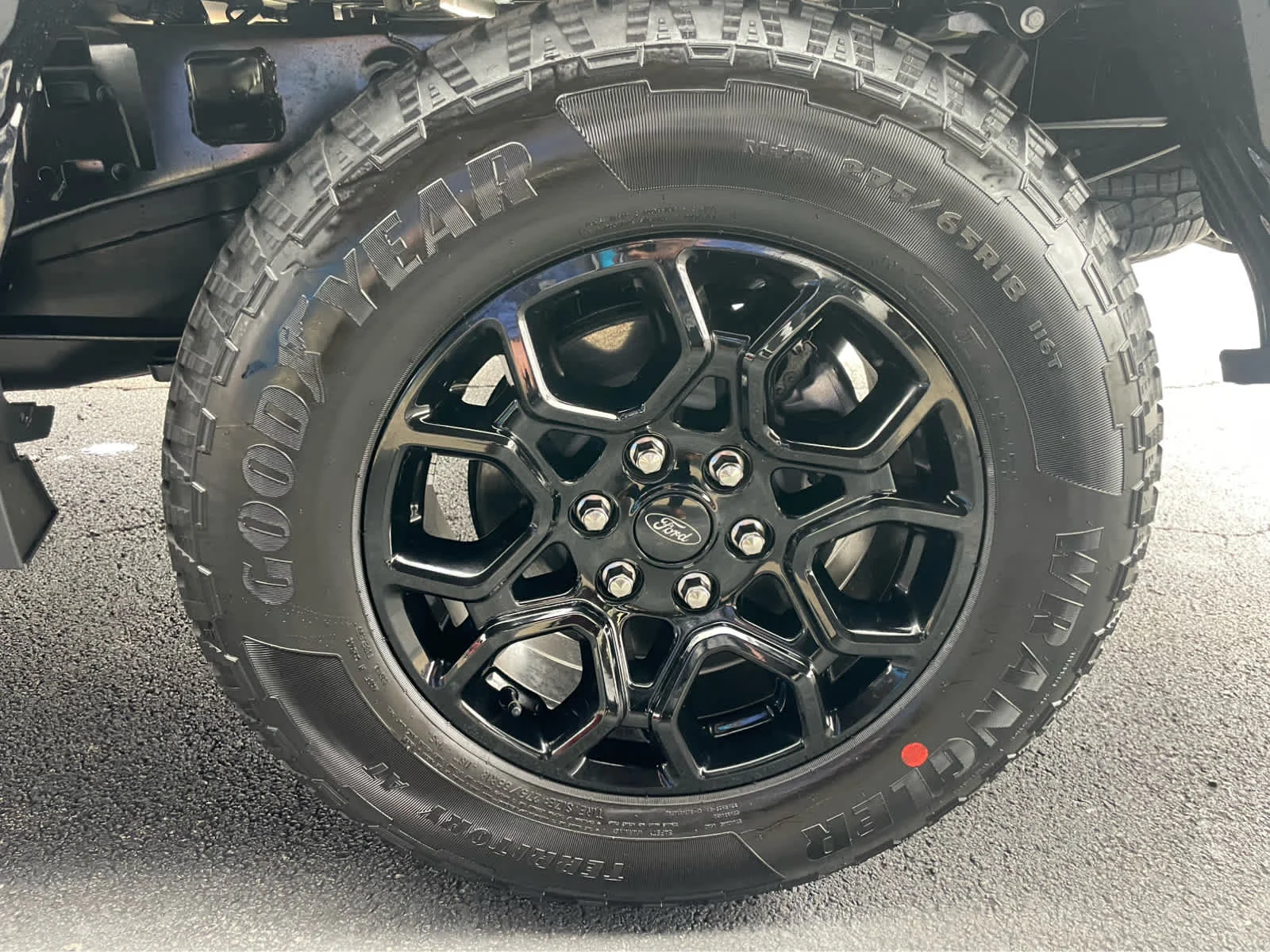 New 2026 Agate Black Metallic Ford XLT image 15
