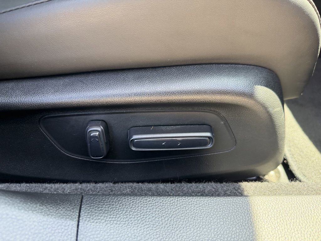 Certified Used 2025  Honda Touring image 9