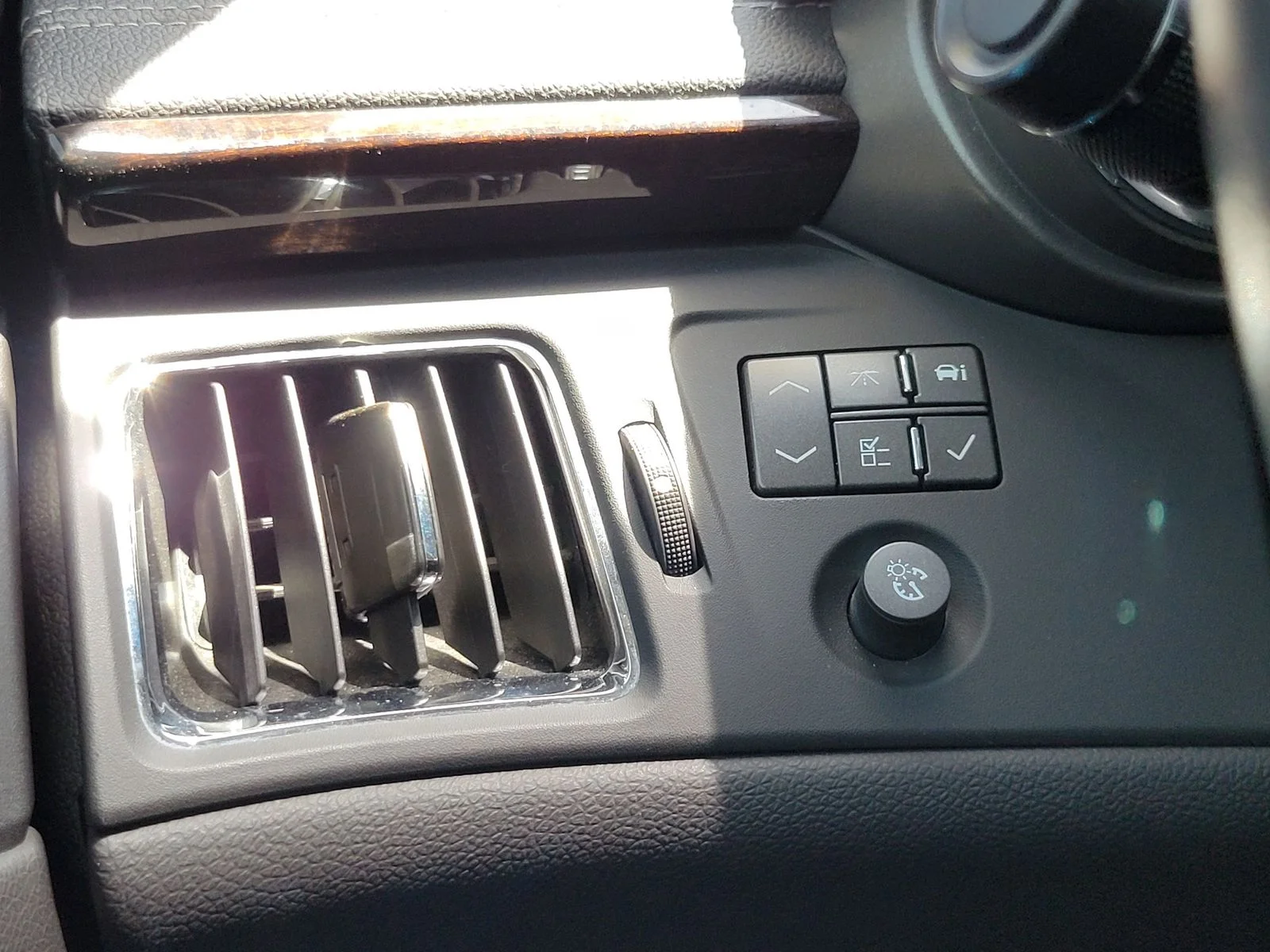 Used 2011 Black Diamond Cadillac Base image 14