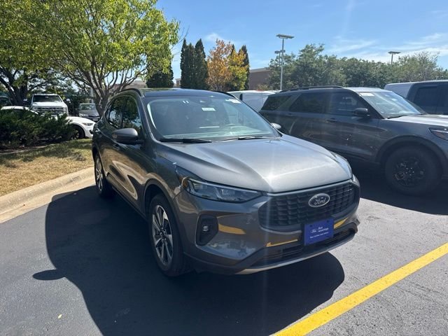 Certified Used 2025 Gray Ford Platinum image 3