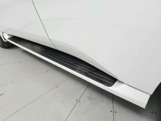 New 2026 White Nissan Platinum Reserve image 60