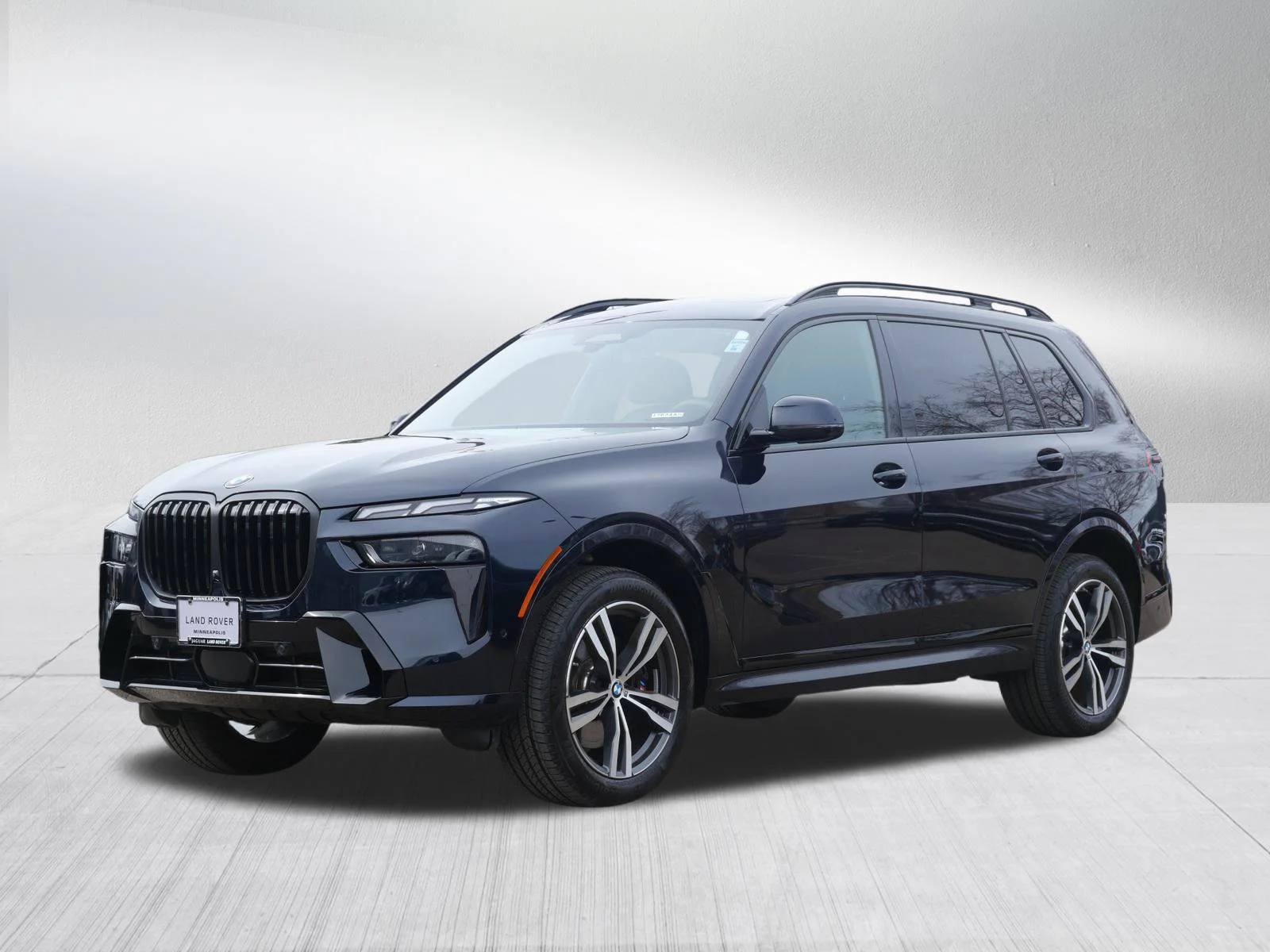 Used 2026 Carbon Black Metallic BMW xDrive40i image 1