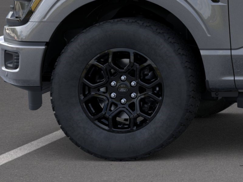 New 2026 Carbonized Gray Metallic Ford XLT image 20