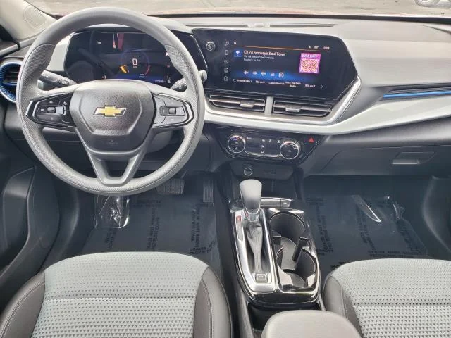 2025 Chevrolet Trax LT - Photo 21