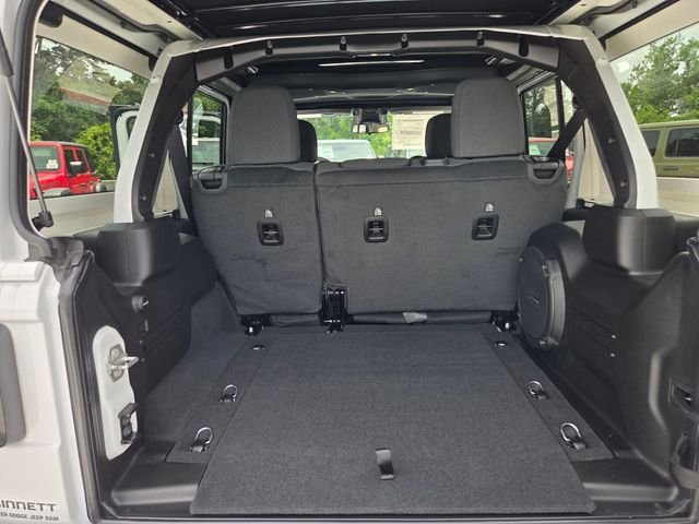 New 2026 Bright White Clear-Coat Exterior Paint Jeep 85th Anniversary Edition image 31