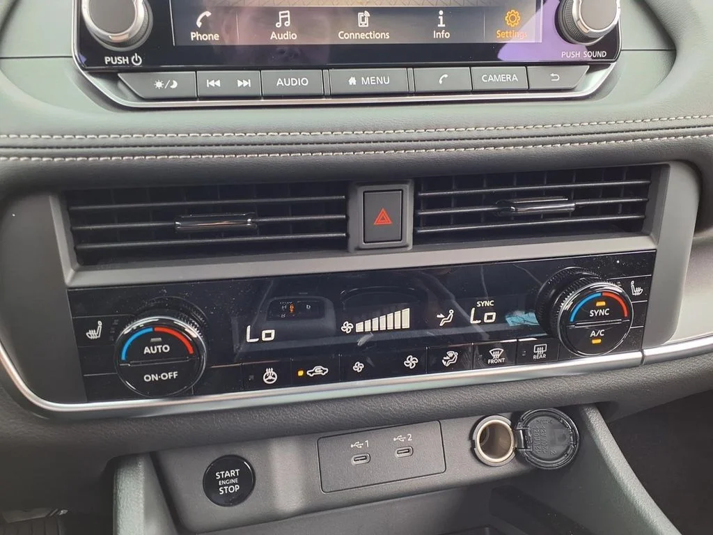 2026 Nissan Rogue SV - Photo 8
