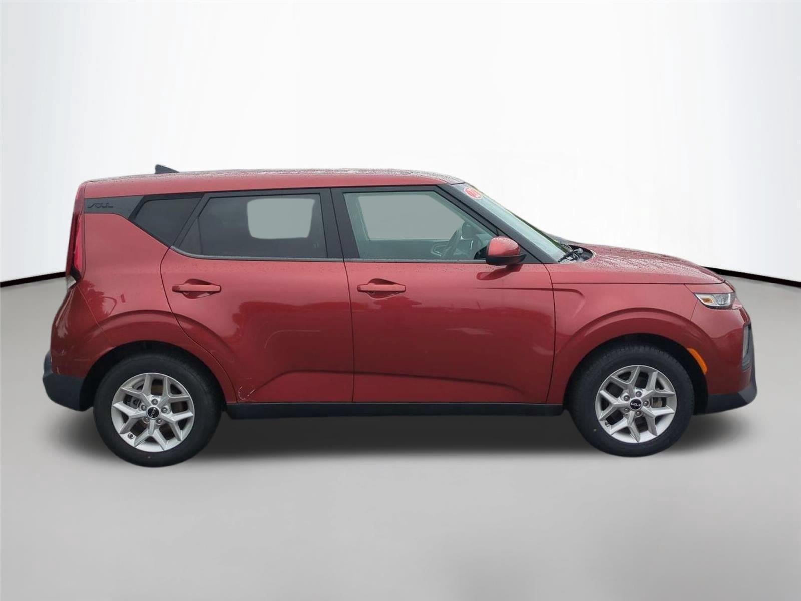 Used 2022 Mars Orange Kia LX image 6