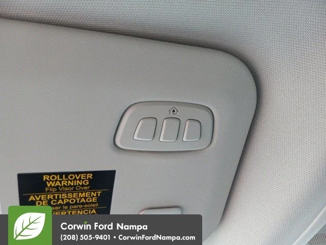New 2025 Star White Metallic Tri-Coat Ford Base image 24