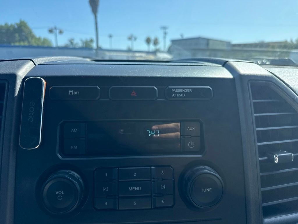 Used 2017 White Ford XL image 16