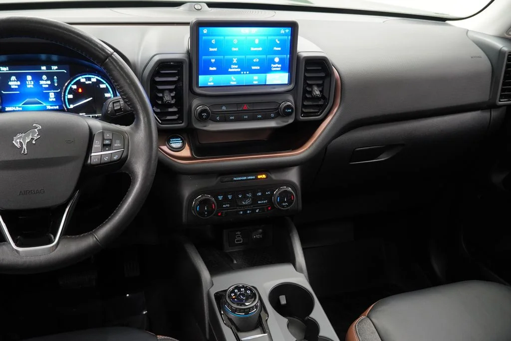 Used 2023 Green Ford Outer Banks image 25
