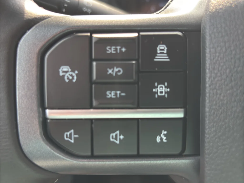 Used 2024 Oxford White Ford XLT image 16