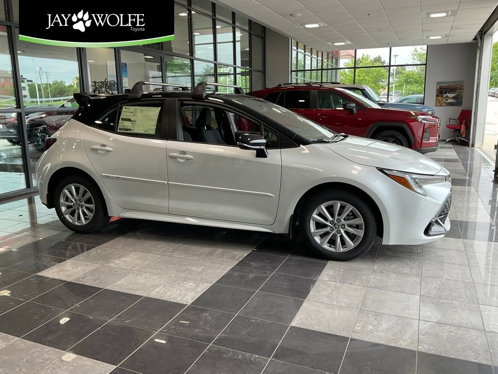 2026 Toyota Corolla SE CVT's photo