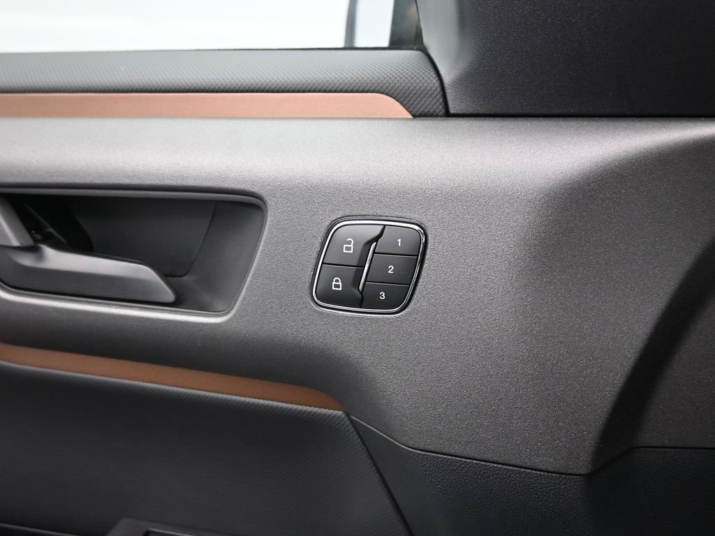 New 2025 Carbonized Gray Metallic Ford Outer Banks image 11
