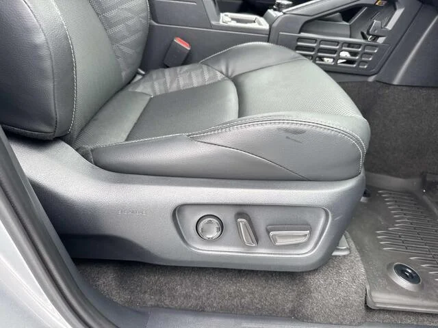 Used 2025 Cutting Edge Toyota TRD Off-Road Premium HV image 12