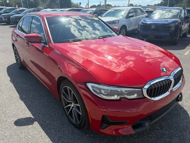Used 2022 Red BMW 330i image 3