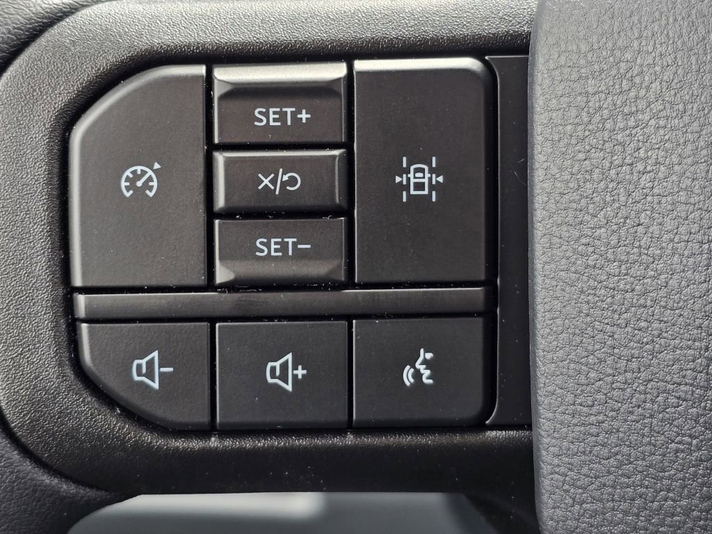 New 2026 Oxford White Ford F-550® XL image 16