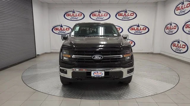 New 2026 Agate Black Metallic Ford XLT image 4