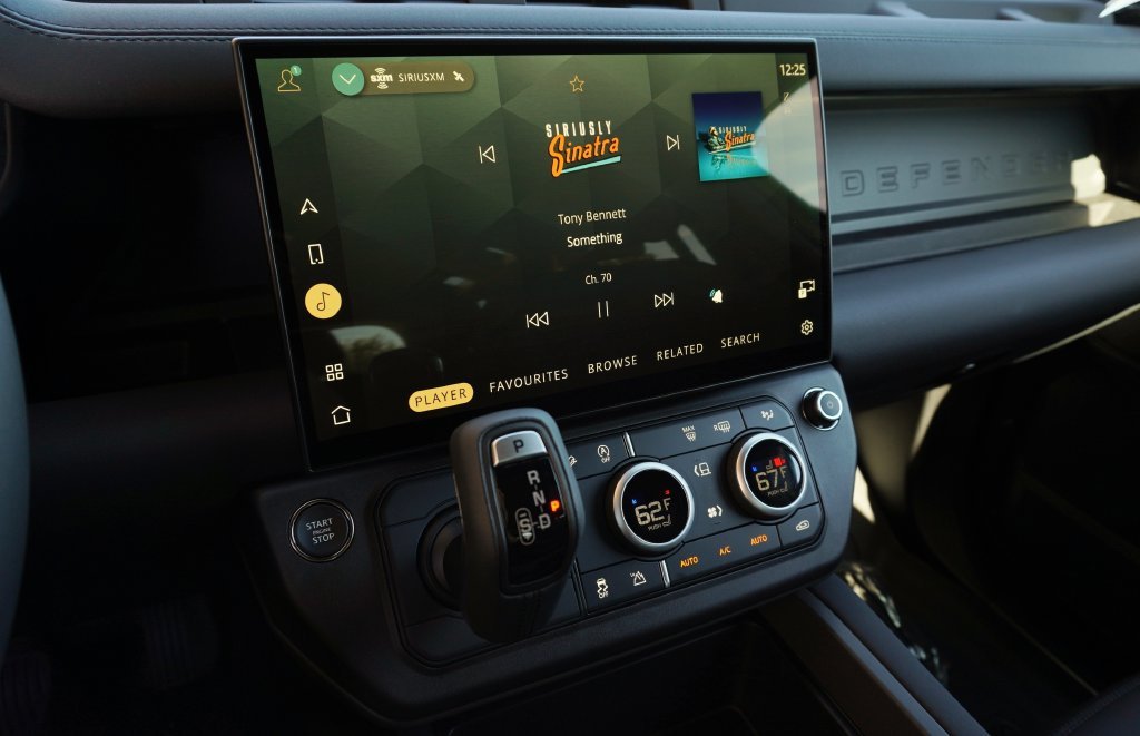 New 2026 Woolstone Green Land Rover S image 19