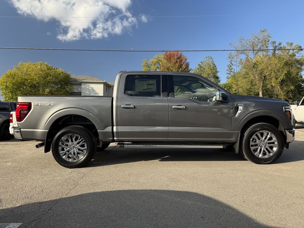 2025 Ford F-150 Lariat photo 3