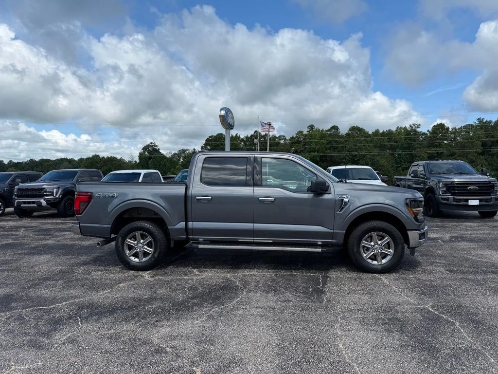 Used 2025 Gray Ford XLT image 12