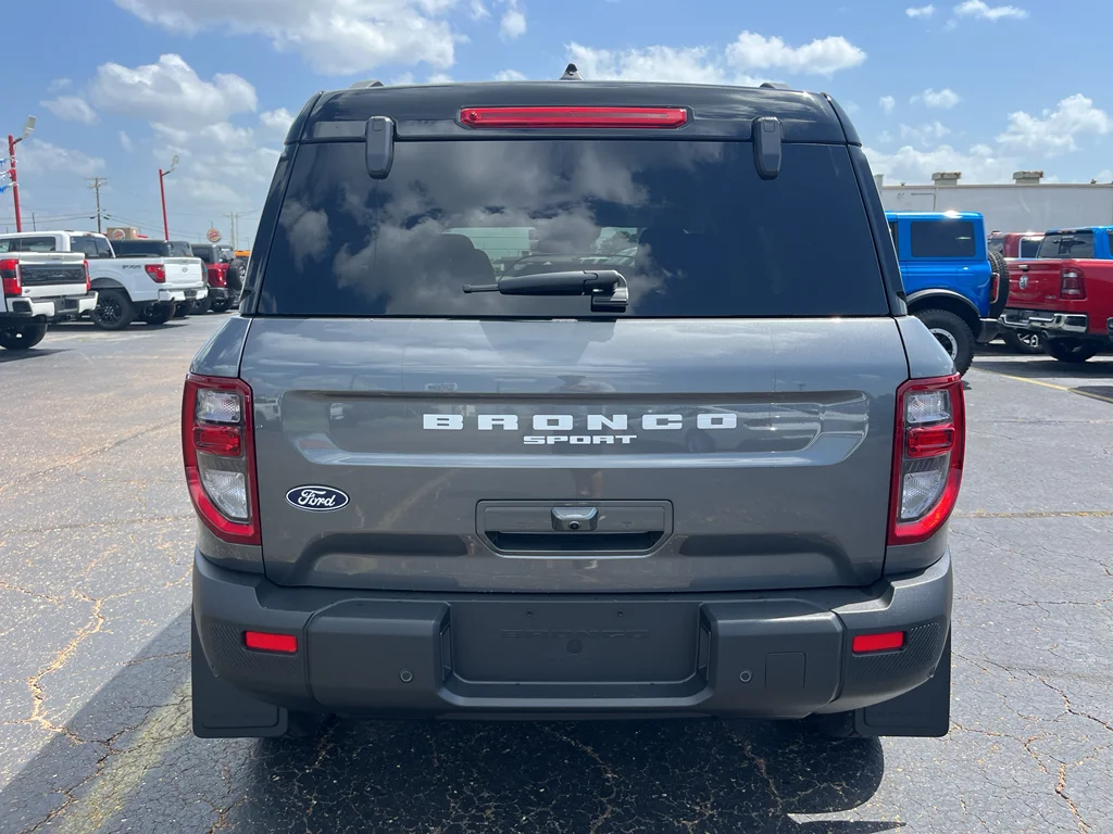 New 2026 Carbonized Gray Metallic Ford Outer Banks® image 6