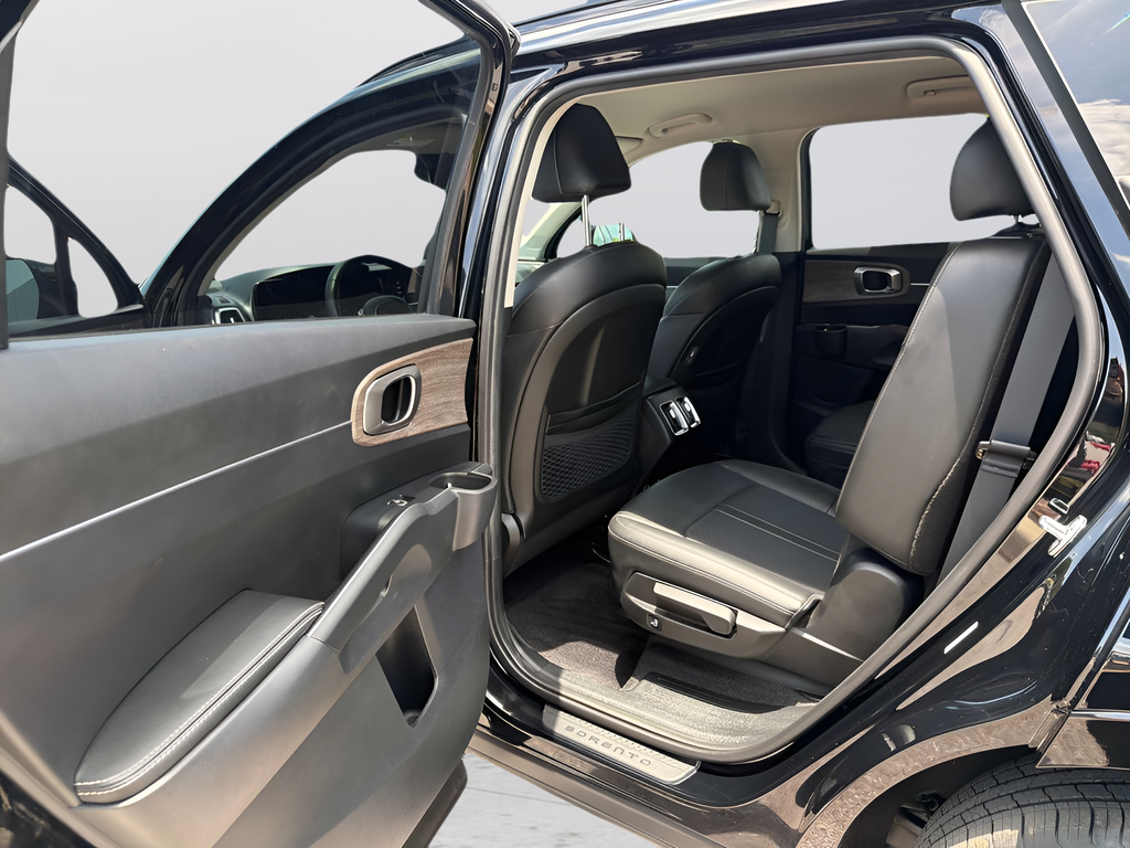 Used 2023 Black Kia EX image 20