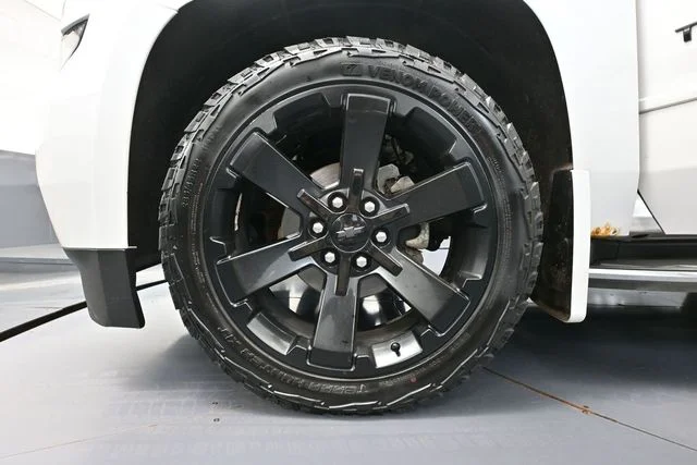 2016 Chevrolet Tahoe LTZ - Photo 18