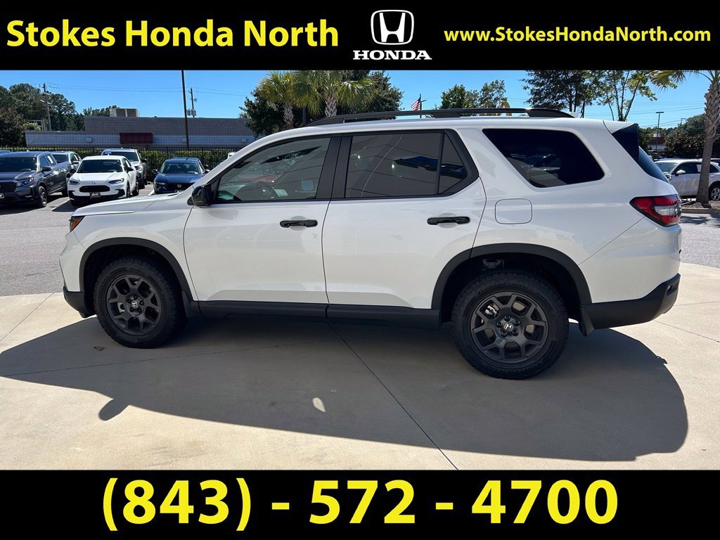 Used 2025 White Honda TrailSport image 4
