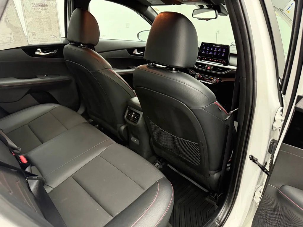 Used 2023 White Kia GT image 34