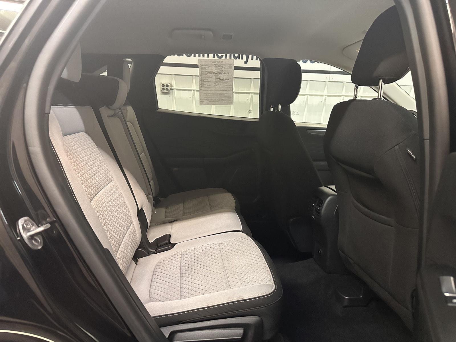 Used 2023 Agate Black Metallic Ford Active image 27