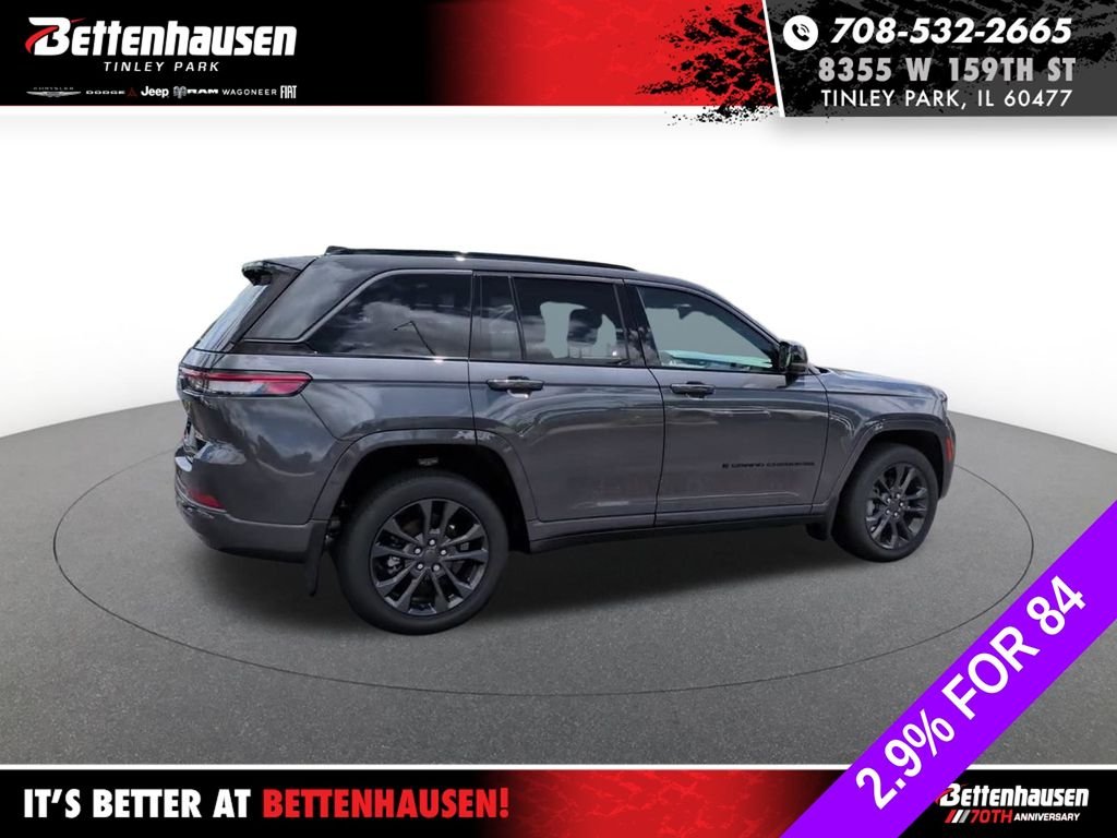 New 2026 Baltic Gray Metallic Clear-Coat Exterior Paint Jeep Limited Reserve image 5