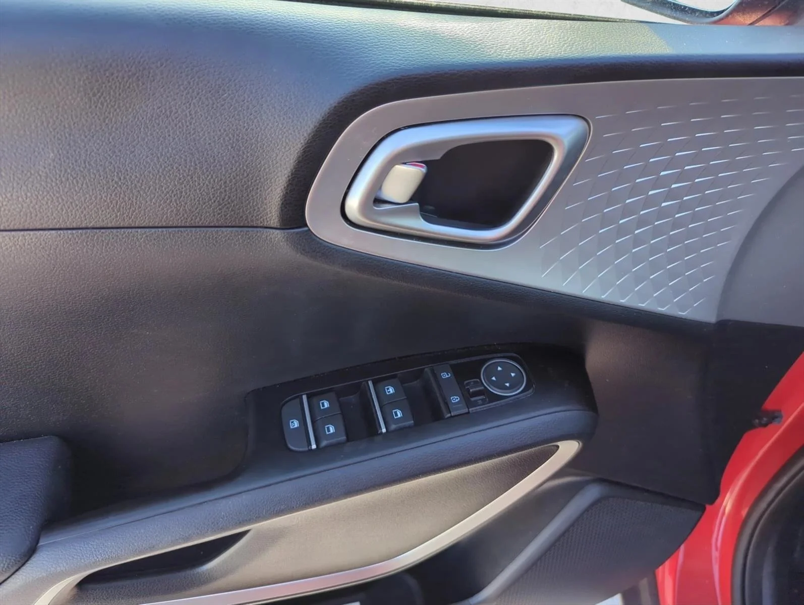 Used 2022 Inferno Red Kia LX image 13