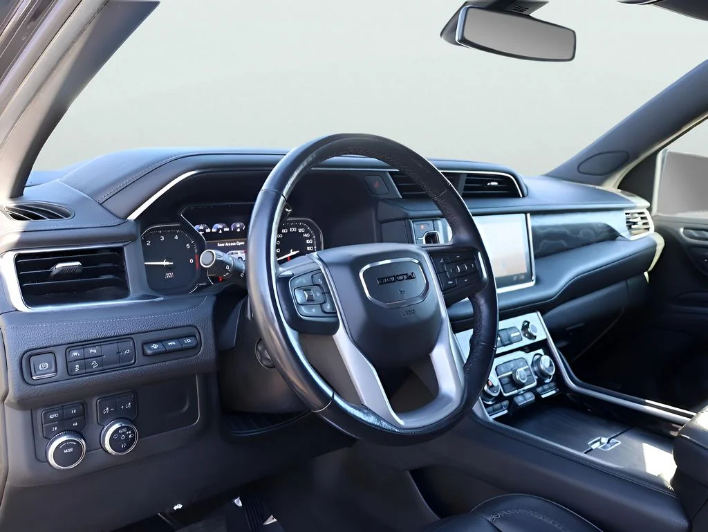 2021 GMC Yukon Denali - Photo 19