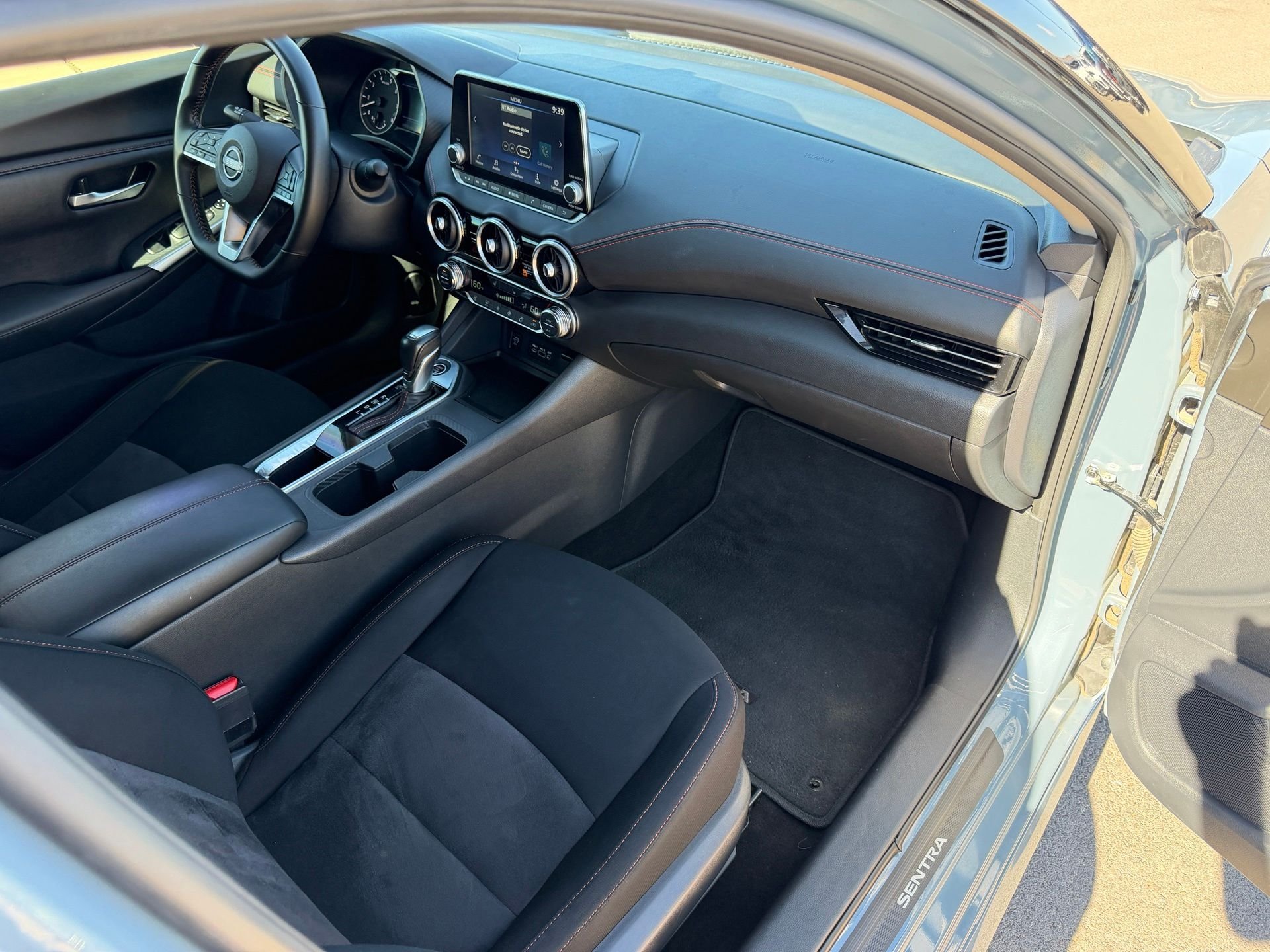 Used 2025 Gray Nissan SR image 49