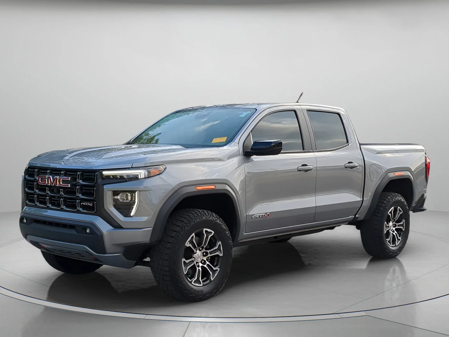 2023 GMC Canyon 4WD AT4 Crew Cab Short Box's photo