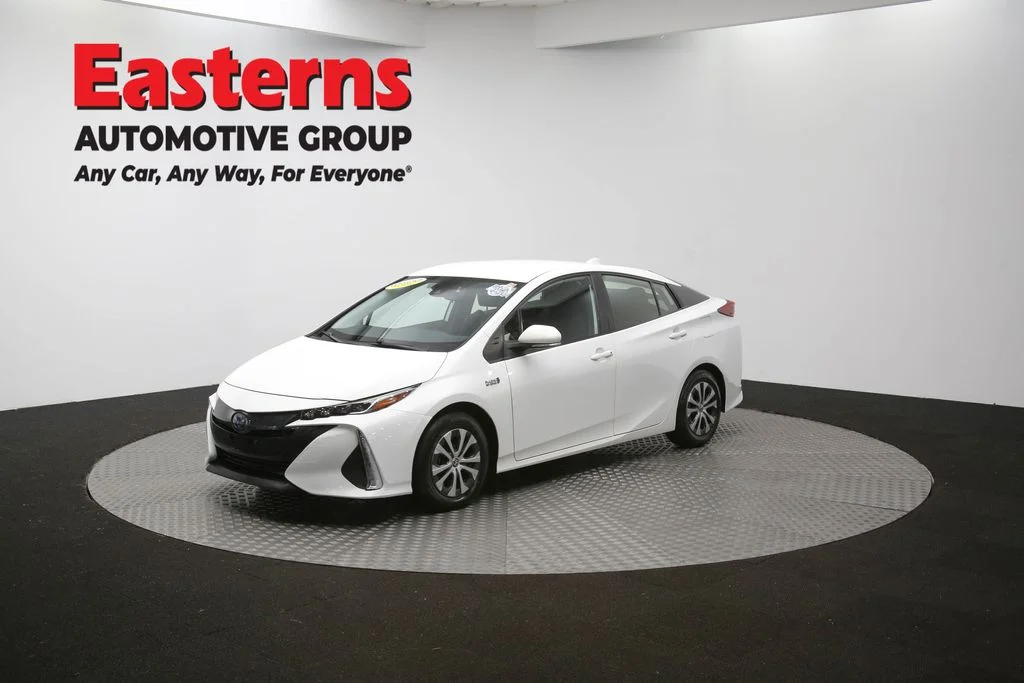 Used 2021 White Toyota LE image 51